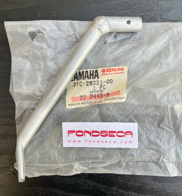 Yamaha TZ250 Stay right side 3TC-28321-00