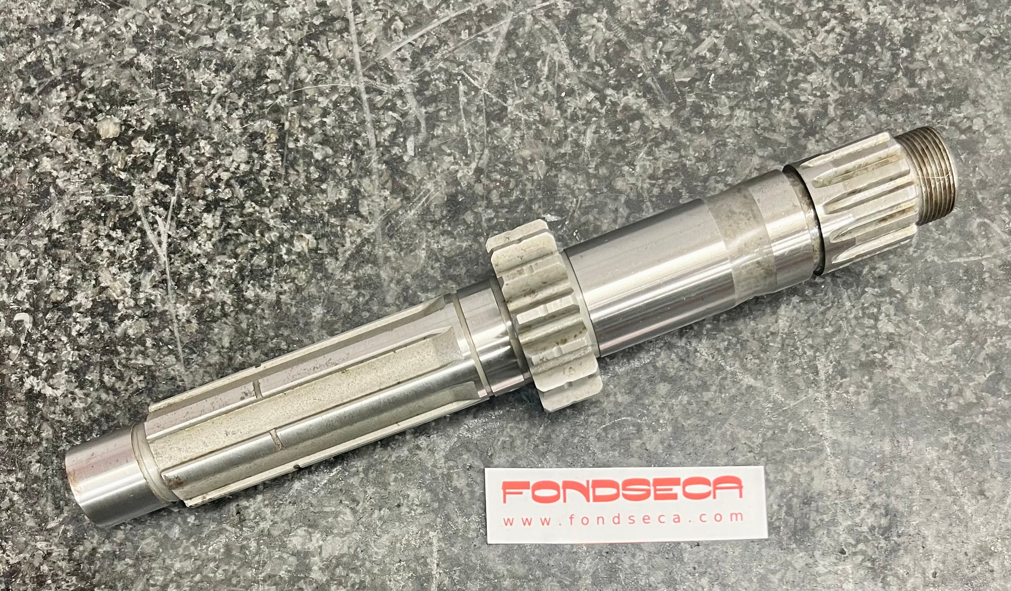 4F47FF8E-4CD6-4960-B9D7-