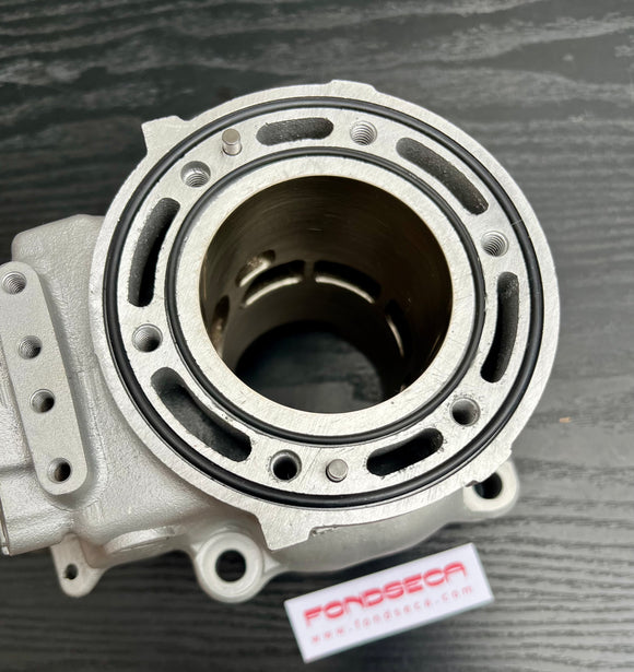 Yamaha TZ250 5KE Cylinder O-rings, pair.   93210-63556, 93210-88696.