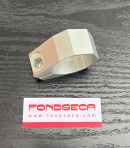 Yamaha TZ750 Monoshock damper clamp. 1X2-23495-00
